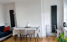 3 Bed 2 Bath Apartment Near Greenwich Park 6 Guests Maximum